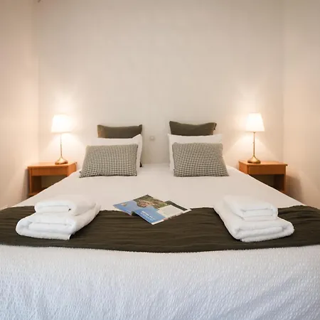 فندق Domaine De Malet 3*