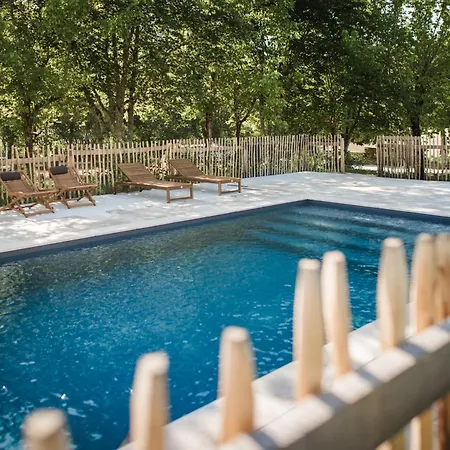 Domaine De Malet 3* فيتراك